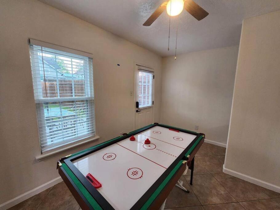 Lucky House - Tranquility In The Middle Of Houston - Tv In Every Room - 300 M2 外观 照片